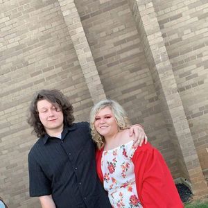 Meet your Posher, Camille